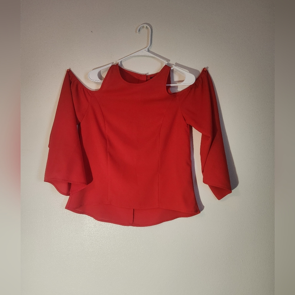 Women's Lucca Red Cold Shoulder Blouse Size S